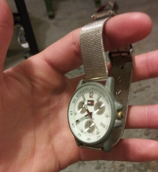 Tommy Hilfiger watch - Picture 8 of 11